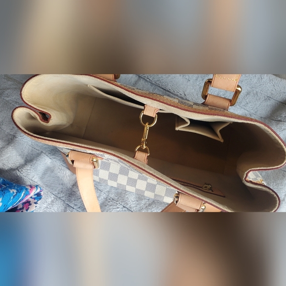 LV Hampstead Tote - Picture 15 of 17